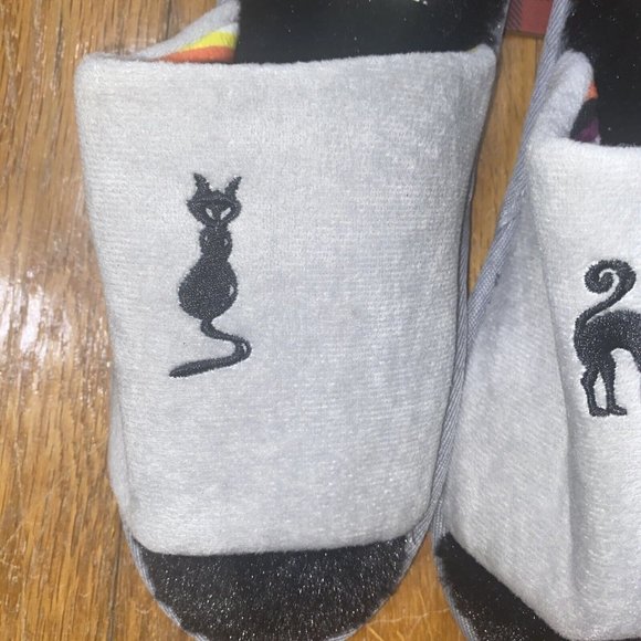 New Women's Dluxe Dearfoams Halloween Black Cat Slippers Memory Foam Grey Small - Picture 2 of 4